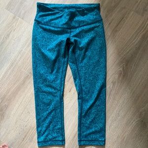Lululemon cropped leggings